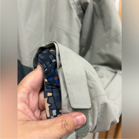 Patagonia Women's M Medium 3-in-1 Powder Town Jacket Ski Sleet Green Grey NWT - Picture 4 of 14